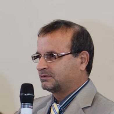 Dr Ebrahim Poulad